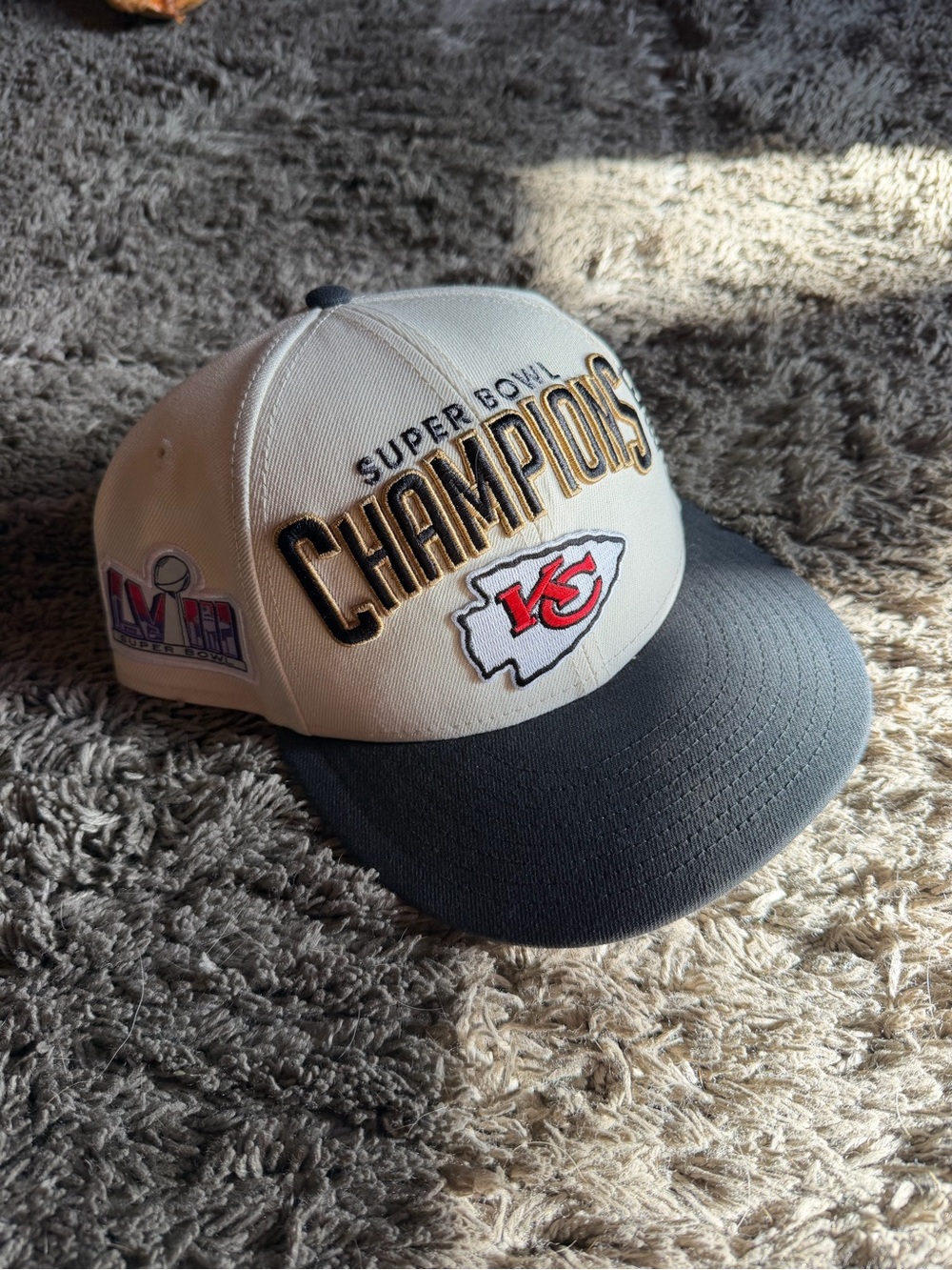 KC Chiefs Super Bowl LVIII Champions New Era Locker Room 9FIFTY Hat NWOT